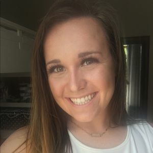 Meet your Posher, Emmie